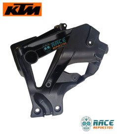 Carenaje Farola Interna Derecha RC 200 / 390 Original KTM Carenaje Farola Interna Derecha RC 200 / 390 Original KTM