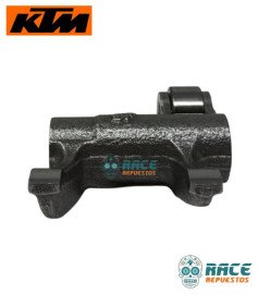 Balancín Escape DUKE 250 GEN 3 ORIGINAL KTM Balancín Escape DUKE 250 GEN 3 ORIGINAL KTM