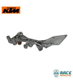 Base De Posapié Delantero Derecho DUKE 200 / 390 CLASICAS Original 