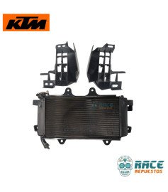 Radiador Con Tapa Cubierta Lateral Izquierda, Cubierta Lateral Izquierda