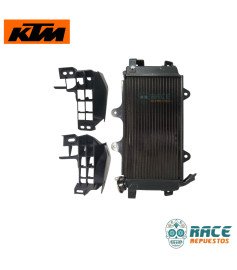 Radiador Con Tapa Cubierta Lateral Izquierda, Cubierta Lateral Izquierda